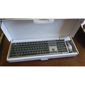 Dell KM7120W Pro Plus Wireless Keyboard & Mouse Combo Bluetooth Multi-Device